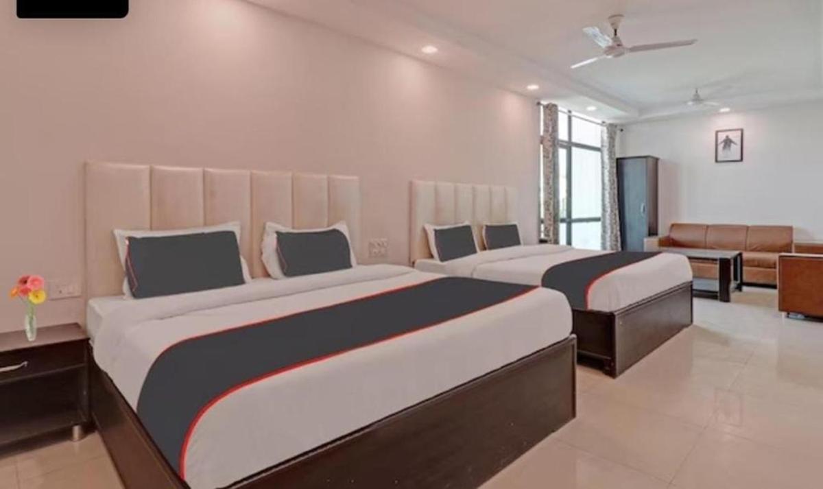 Hotel Amishi Raiwala Exterior photo