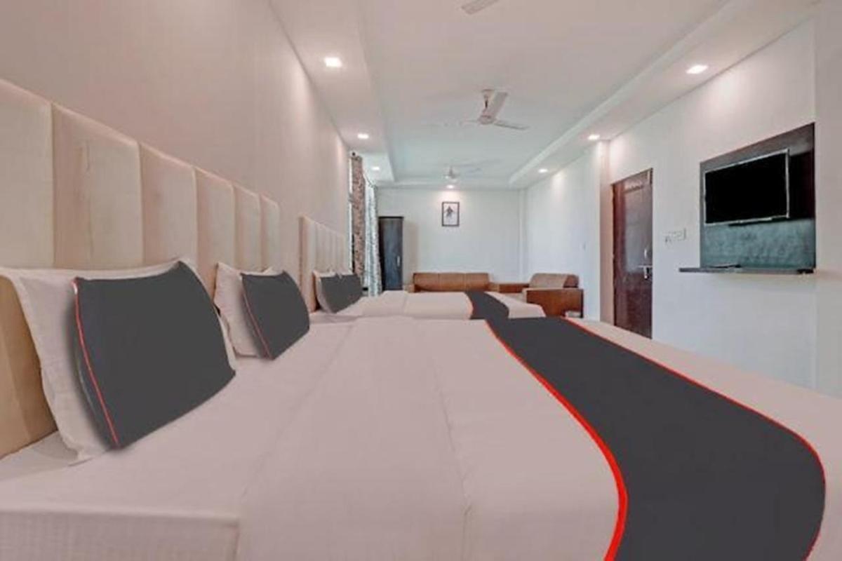Hotel Amishi Raiwala Exterior photo